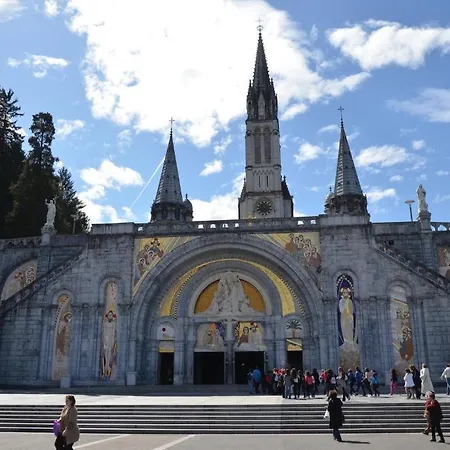 Stella 3* Lourdes